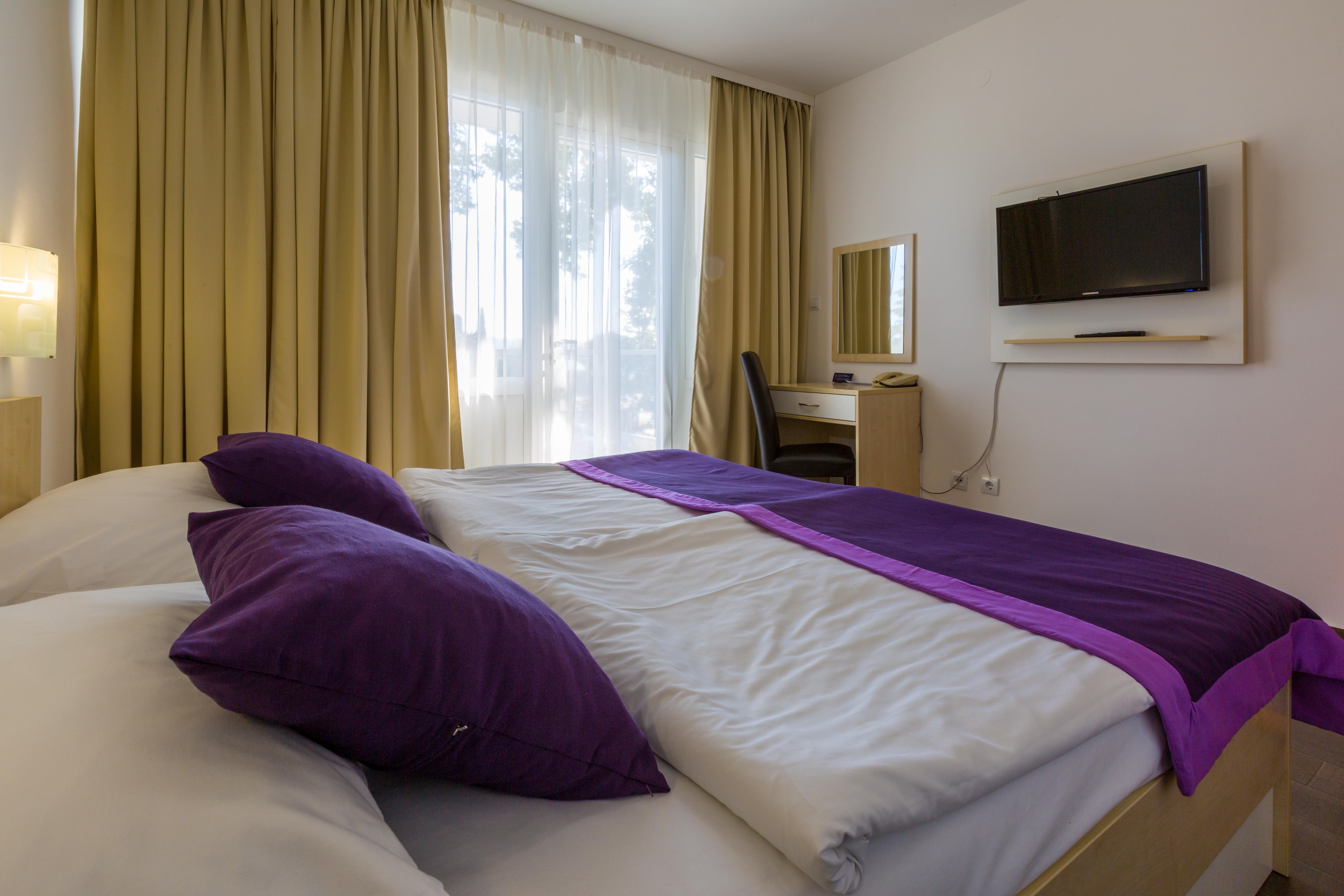 Hotel Slaven เซลเซ ภายนอก รูปภาพ