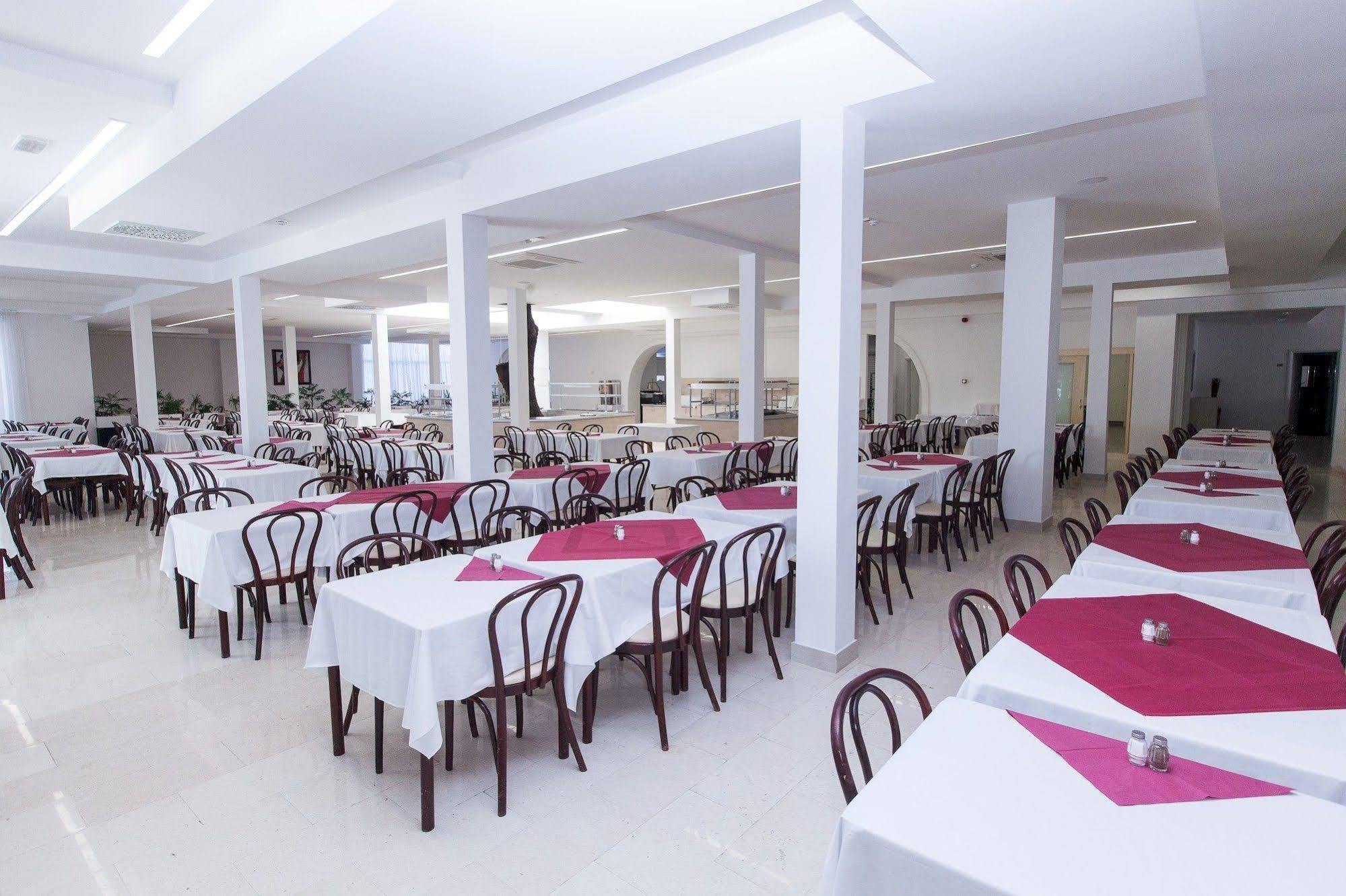 Hotel Slaven เซลเซ ภายนอก รูปภาพ